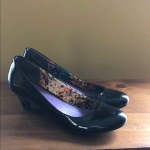 Madden Girl Black Patent Leather Pumps